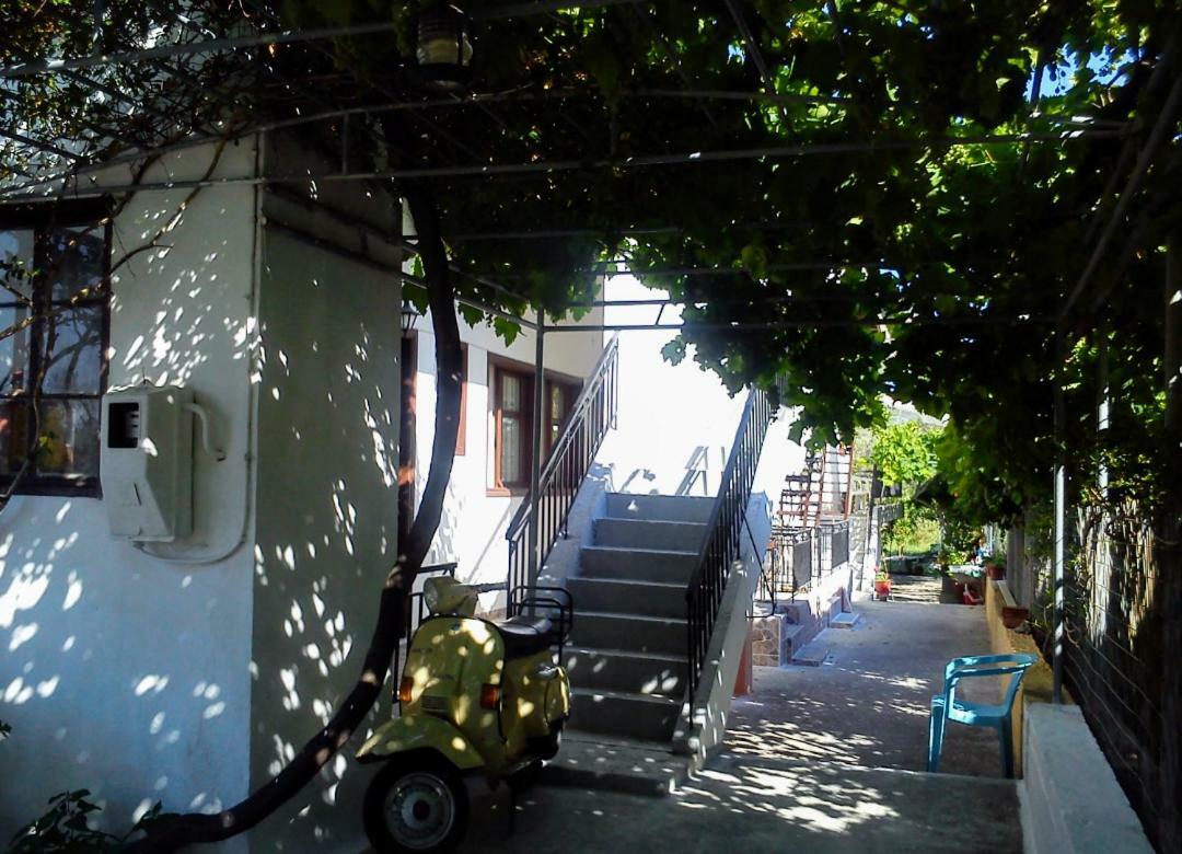 Ferienwohnung Petralonia Mytilíni Exterior foto